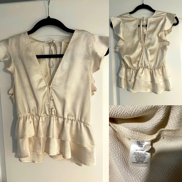 White flutter top - Picture 1 of 1